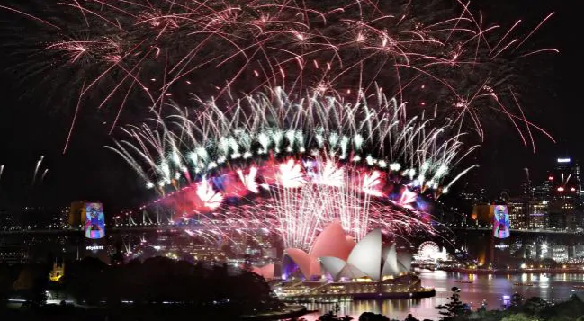  Màn pháo hoa mãn nhãn tại cầu cảng Sydney. (Ảnh: News Corp Australia)