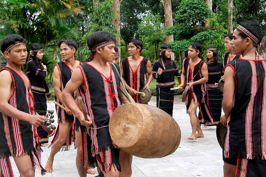  Biểu diễn cồng chiêng tại Công viên Đồng Xanh. Ảnh: Đ.T