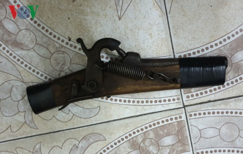  Đối tượng tại cơ quan điều tra.