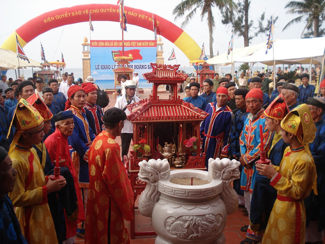 Lễ Khao lề thế lính Hoàng Sa