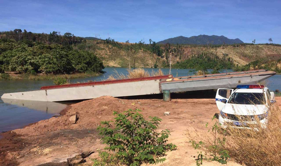 Chiếc sà lan được các đối tượng lắp ráp ngay tại Bến Lở đã “biến mất”. Ảnh: Quang Tấn