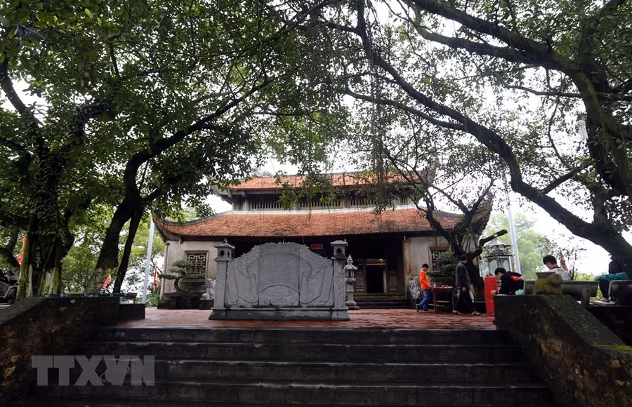  Đền thờ An Sinh Vương Trần Liễu thân phụ đức Thánh Trần.