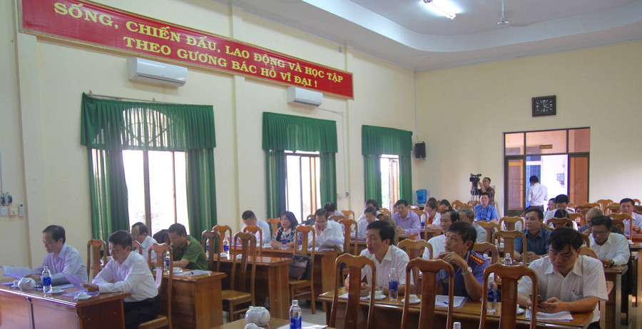 Các đại biểu đã thông qua báo cáo tổng kết công tác năm 2018. Ảnh: Văn Ngọc 