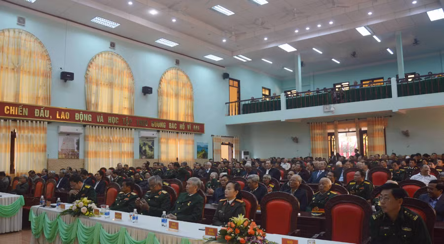 Các đại biểu về dự buổi gặp mặt. Ảnh: Anh Huy