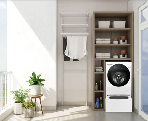Để tiết kiệm diện tích không gian sống, bạn có thể bố trí góc giặt tại ban công, phòng tắm của gia đình.