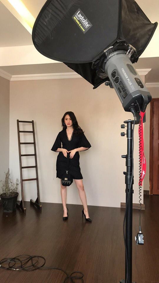 Phoiphailin Sivilay thử sức ở nghề người mẫu.