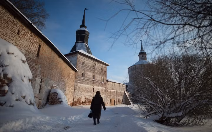 Tu viện Kirillo-Belozersky, nằm trên bờ sông Kirillov được xây dựng vào cuối thế kỷ 14. (ảnh: Lori/Legion-Media).