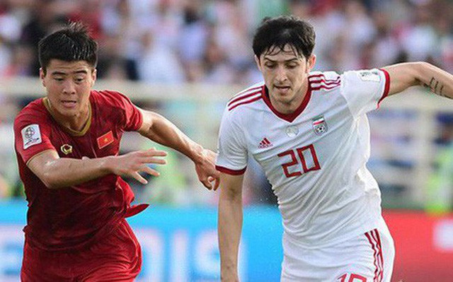 Duy Mạnh bị phạt 5000 USD vì thẻ vàng trong trận đấu với Iran