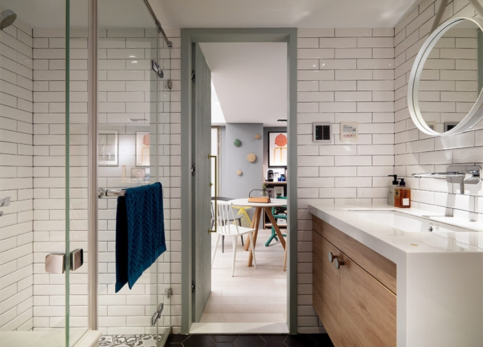 Phòng tắm chia thành hai phần khô và ướt tiện cho việc sinh hoạt hàng ngày. Phòng tắm chia thành hai phần khô và ướt tiện cho việc sinh hoạt hàng ngày.