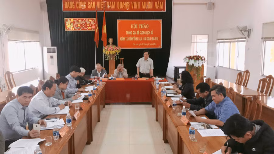 Đồng chí Giám đốc Sở Tài chính Gia Lai phát biểu chủ trì buổi Hội thảo. Ảnh: Lê Quang