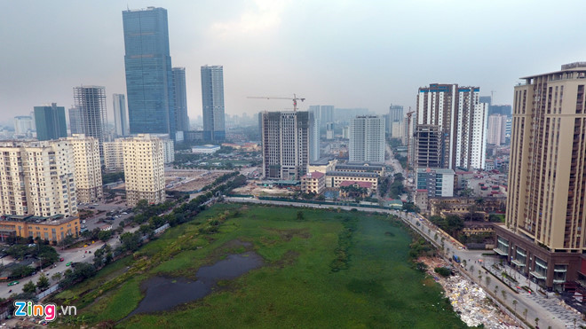 Theo Navigos Group, nhân sự trong ngành bất động sản sẽ được hưởng lợi khi thị trường này phát triển ổn định trong năm 2019. Ảnh: Tiến Tuấn. Theo Navigos Group, nhân sự trong ngành bất động sản sẽ được hưởng lợi khi thị trường này phát triển ổn định trong năm 2019. Ảnh: Tiến Tuấn.