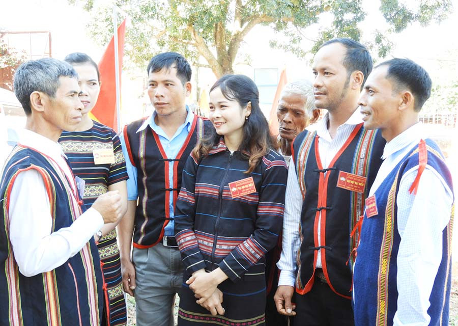 Trao đổi kinh nghiệm công tác MTTQ vùng dân tộc thiểu số. Ảnh: T.N Trao đổi kinh nghiệm công tác MTTQ vùng dân tộc thiểu số. Ảnh: T.N