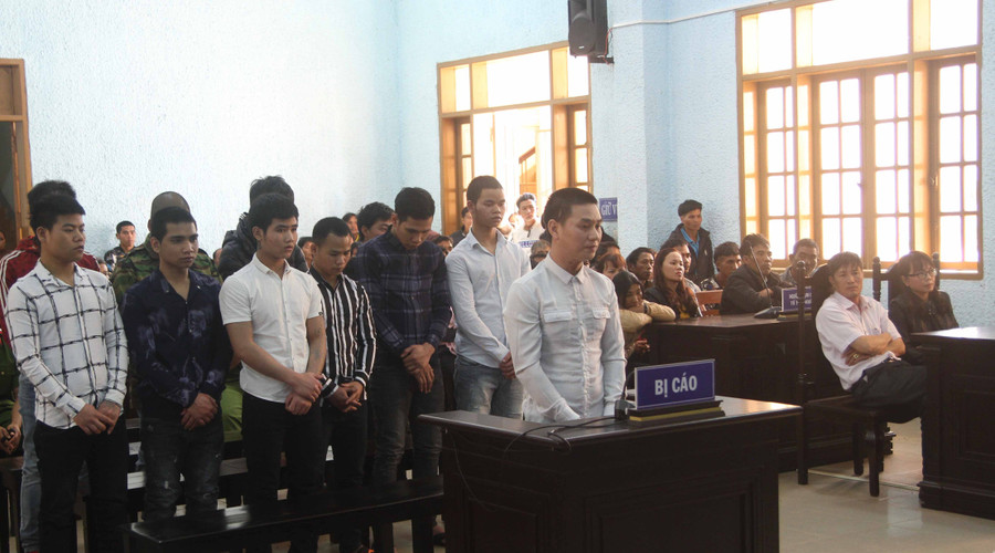 Các bị cáo tại phiên toà xét xử. Ảnh: Văn Ngọc Các bị cáo tại phiên toà xét xử. Ảnh: Văn Ngọc