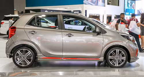 Picanto GT-Line sử dụng mâm đúc 16 inch đi kèm lốp Nexgen 195/45R16