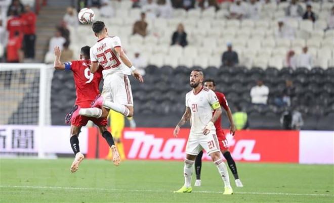 Trong trận đấu ra quân tại bảng D vòng bảng AFC Asian Cup 2019 diễn ra trên sân Mohammed Bin Zayed Stadium, đội tuyển Iran (áo trắng) đã giành chiến thắng với tỷ số 5-0 trước đội tuyển Yemen. (Ảnh: Hoàng Linh/TTXVN)