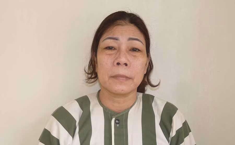 Bị can Nguyễn Thị Hoa tại cơ quan công an. Ảnh: Công an cung cấp.