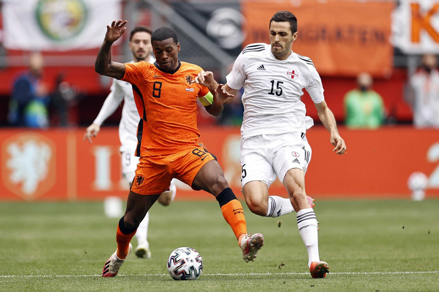 Georginio Wijnaldum (trái) chơi nổi bật trong chiến thắng của đội tuyển Hà Lan. Ảnh: AFP Georginio Wijnaldum (trái) chơi nổi bật trong chiến thắng của đội tuyển Hà Lan. Ảnh: AFP