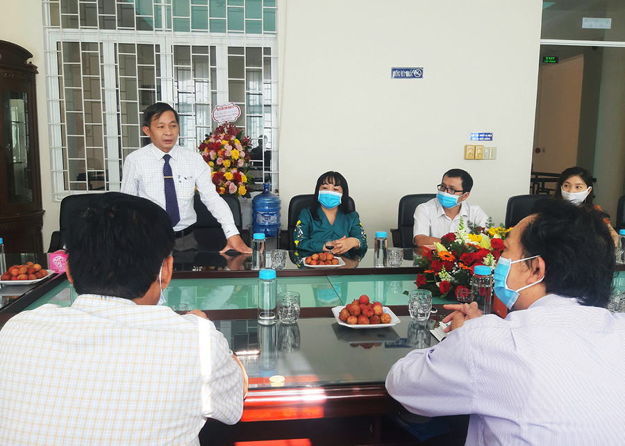 Trưởng ban Tuyên giáo Huỳnh Thế Mạnh đề nghị Ban Biên tập Báo Gia Lai tiếp tục xây dựng đội ngũ những người làm báo vững vàng về tư tưởng, chuyên sâu về nghiệp vụ. Ảnh: Minh Nguyễn Trưởng ban Tuyên giáo Huỳnh Thế Mạnh đề nghị Ban Biên tập Báo Gia Lai tiếp tục xây dựng đội ngũ những người làm báo vững vàng về tư tưởng, chuyên sâu về nghiệp vụ. Ảnh: Minh Nguyễn