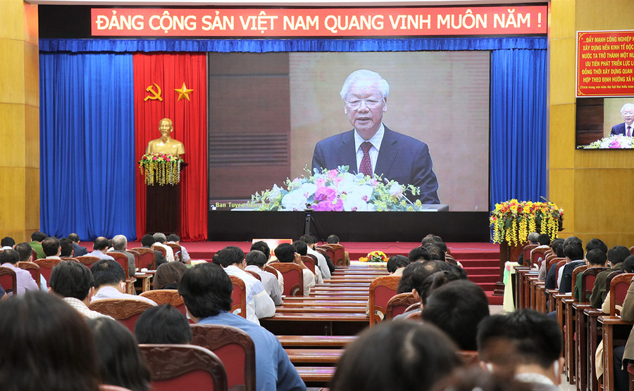 Đồng chí Nguyễn Phú Trọng-Tổng Bí thư Ban Chấp hành Trung ương Đảng phát biểu chỉ đạo tại Hội nghị-Ảnh Phương Linh