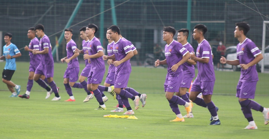 Các cầu thủ trẻ sẽ dự vòng loại U.23 châu Á dự kiến vào tháng 10 năm nay. Ảnh: ẢNH: HOÀNG QUÂN
