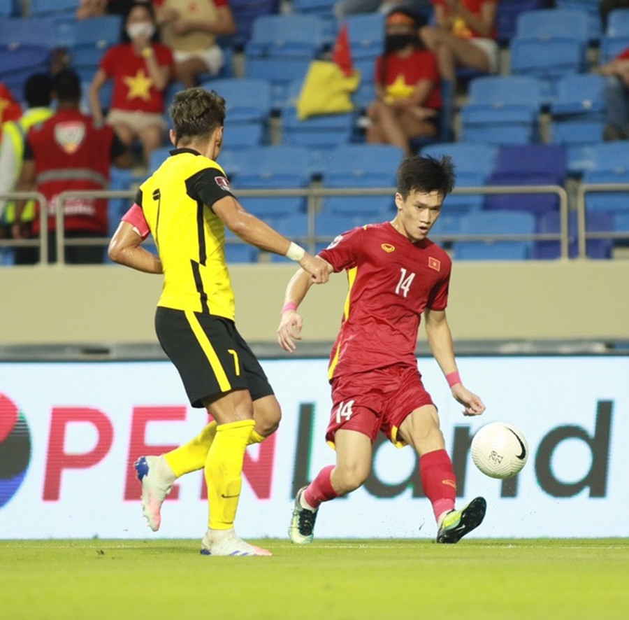 Hoàng Đức (phải) chơi tốt ở trận thắng đội Malaysia- ẢNH: NGỌC LINH Hoàng Đức (phải) chơi tốt ở trận thắng đội Malaysia- ẢNH: NGỌC LINH