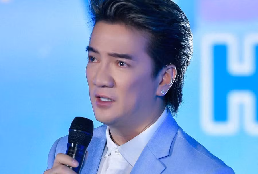 Trước đó, nam ca sĩ gây chú ý khi cho biết sẽ không đứng ra kêu gọi quyên góp làm từ thiện như nhiều năm qua. ẢNH: FBNV