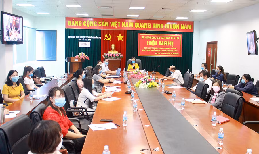  Quang cảnh hội nghị tại điểm cầu TP. Pleiku. Ảnh: Mộc Trà