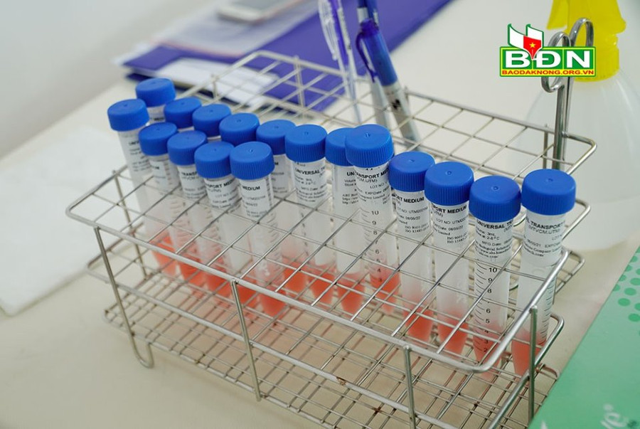 Các trường hợp liên quan tới 2 ca bệnh Covid-19 tại TP. Hồ Chí Minh hiện đang tiếp tục làm xét nghiệm Realtime-PCR