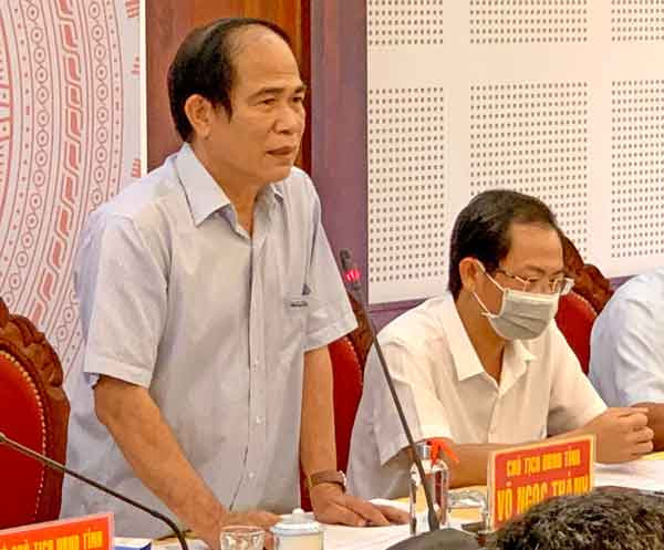 Đồng chí Võ Ngọc Thành-Chủ tịch UBND tỉnh yêu cầu các sở, ngành và địa phương tiếp tục cải thiện các chỉ số giảm điểm