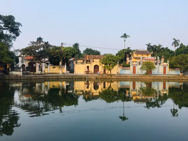 Giếng làng. LÊ BÍCH