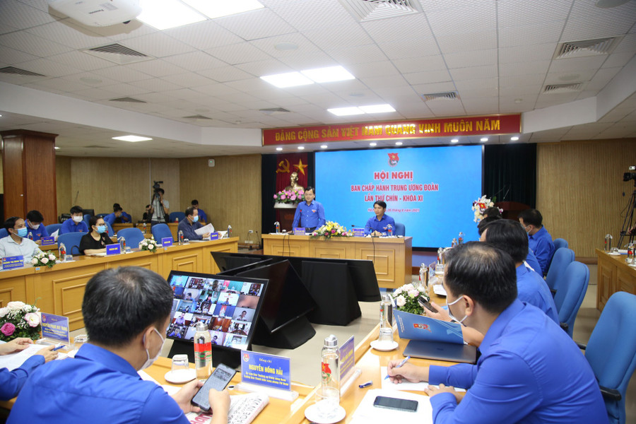 Đại biểu tham gia hội nghị tại đầu cầu Hà Nội. ẢNH ĐĂNG HẢI