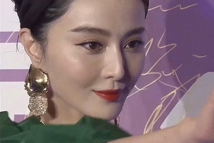 Cận cảnh làn da mịn màng không tì vết của nữ diễn viên. ẢNH: CHỤP MÀN HÌNH