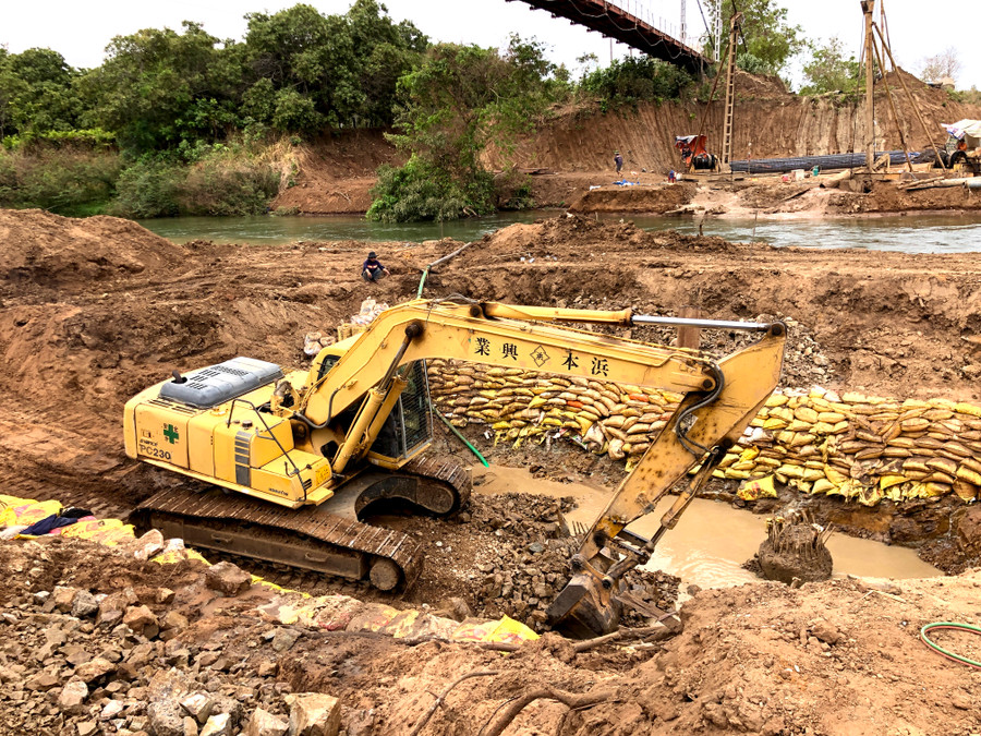 Công ty cổ phần Xây dựng Công trình 510 thi công công trình cầu xã Ia Mơr thuộc dự án cải tạo, nâng cấp tỉnh lộ 665. Ảnh: Lê Hòa  Công ty cổ phần Xây dựng Công trình 510 thi công công trình cầu xã Ia Mơr thuộc dự án cải tạo, nâng cấp tỉnh lộ 665. Ảnh: Lê Hòa