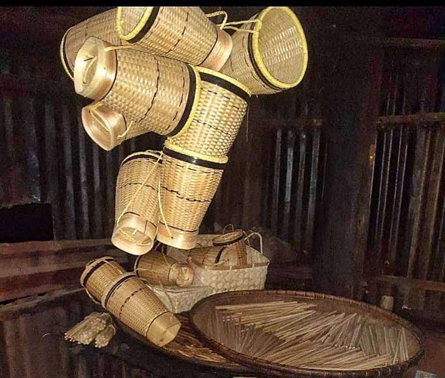 Vật dụng từ nguyên liệu tự nhiên được hội viên phụ nữ xã Ia Mơ Nông sử dụng trong sinh hoạt hàng ngày, dần thay thế cho đồ nhựa