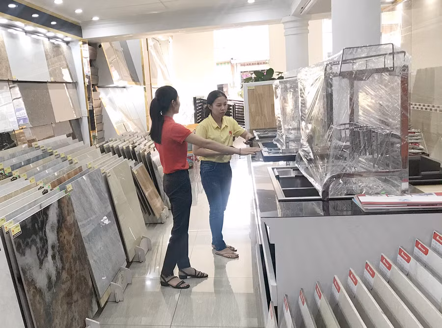 Một cửa hàng bán VLXD trên địa bản tỉnh: Ảnh: Vũ Thảo