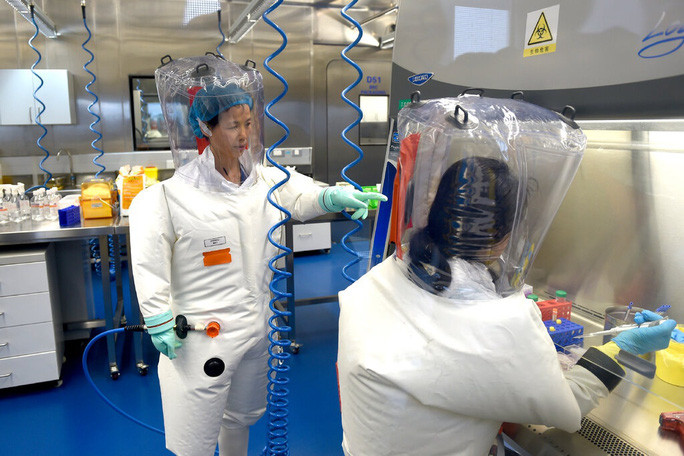  Chuyên gia virus hàng đầu Trung Quốc Shi Zhengli. Ảnh: AP