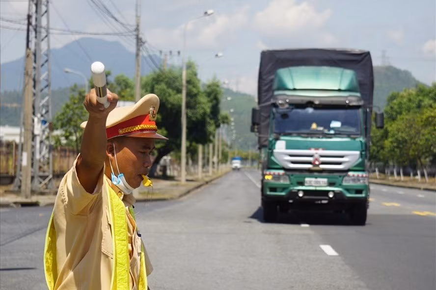  Từ hôm nay- 21.6 sẽ kiểm soát chặt các phương tiện đến Đà Nẵng. Ảnh: HL