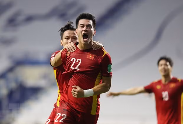 Đội tuyển Việt Nam thắng 2-1 Malaysia bằng bản lĩnh và đẳng cấp vượt trội hơn. (Ảnh: TTXVN)