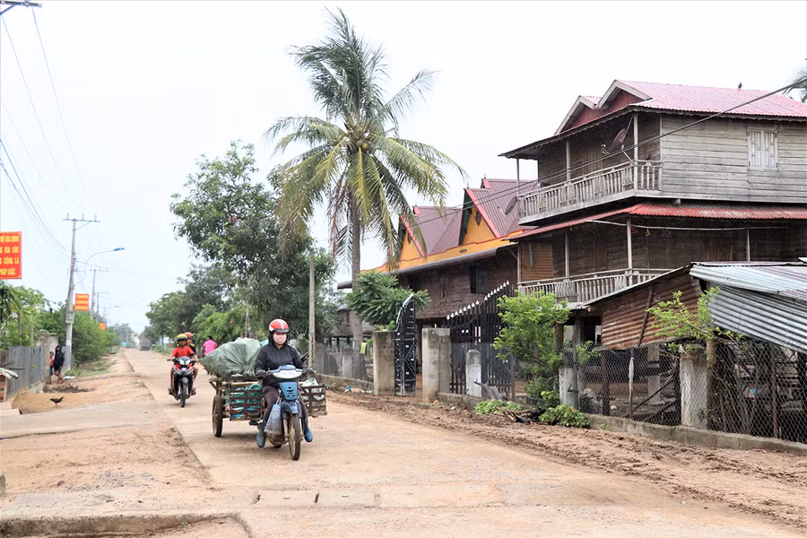  Quang cảnh khang trang của làng Kte Lớn (xã Ia Yeng, huyện Phú Thiện). Ảnh: Phương Linh