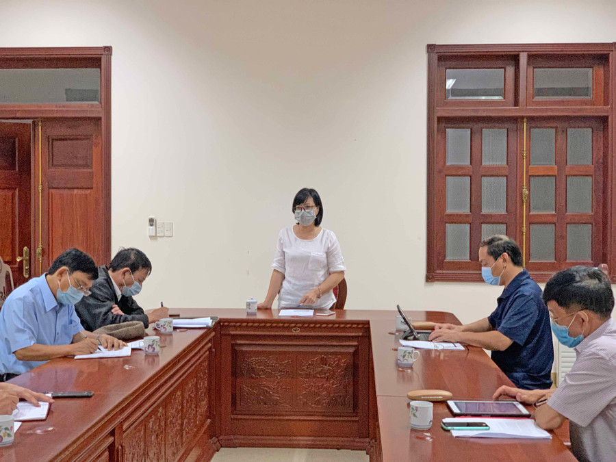 Quang cảnh cuộc họp Ban Chỉ đạo tối 21-6. Ảnh Như Nguyện