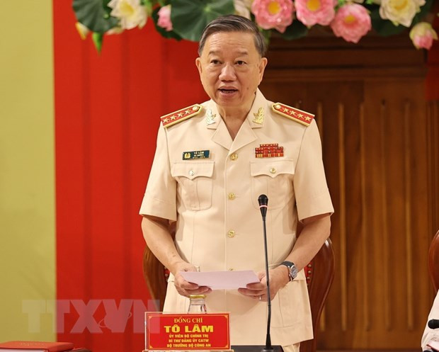 Đại tướng Tô Lâm, Ủy viên Bộ Chính trị, Bí thư Đảng ủy Công an Trung ương, Bộ trưởng Bộ Công an, phát biểu tại buổi lễ. (Ảnh : Trí Dũng/TTXVN)