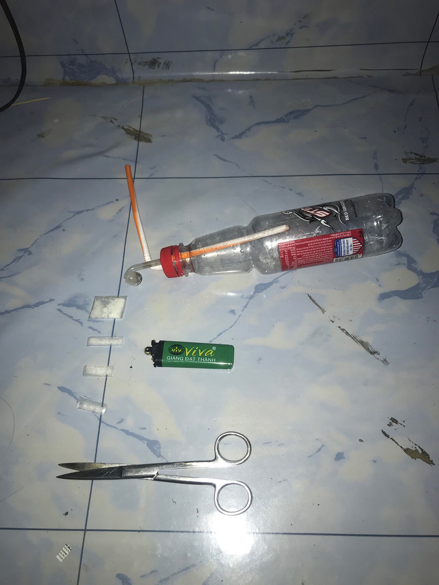 Tang vật thu giữ được tại chỗ ở của đối tượng Nguyễn Thành Tính. Ảnh: Hoàng Hiền