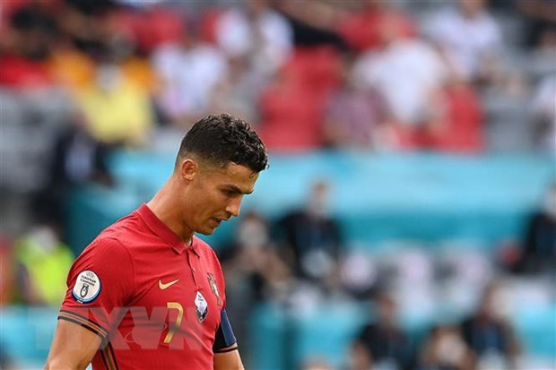 Cristiano Ronaldo trong lượt trận thứ hai gặp Đức bảng F, vòng chung kết EURO 2020 ở Munich, ngày 19/6/2021. (Ảnh: AFP/TTXVN)