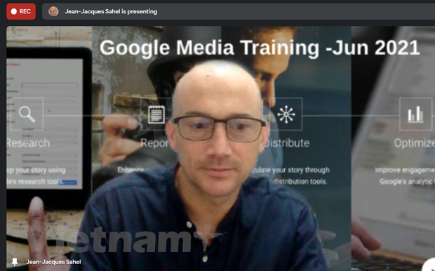 Ông Jean-Jacques Sahel, Trưởng nhóm Thông tin và Chính sách Nội dung, Google châu Á-Thái Bình Dương. (Ảnh chụp màn hình)