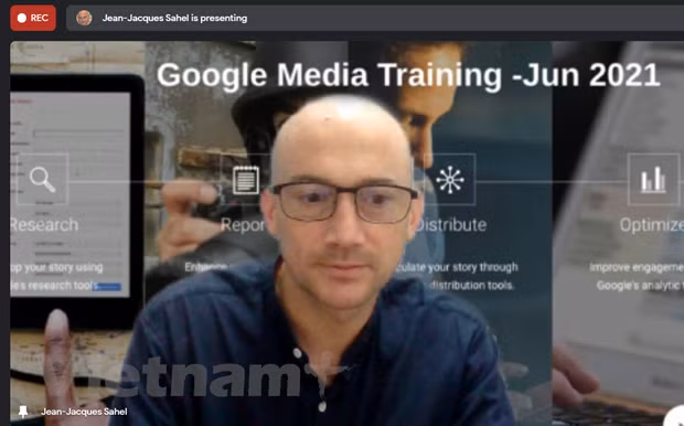 Ông Jean-Jacques Sahel, Trưởng nhóm Thông tin và Chính sách Nội dung, Google châu Á-Thái Bình Dương. (Ảnh chụp màn hình)