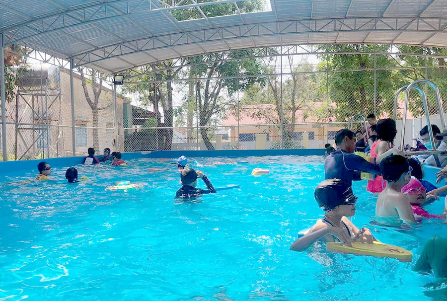 Hồ bơi thông minh của Trường Tiểu học Nguyễn Văn Trỗi (TP. Pleiku). Ảnh: Thiên Di