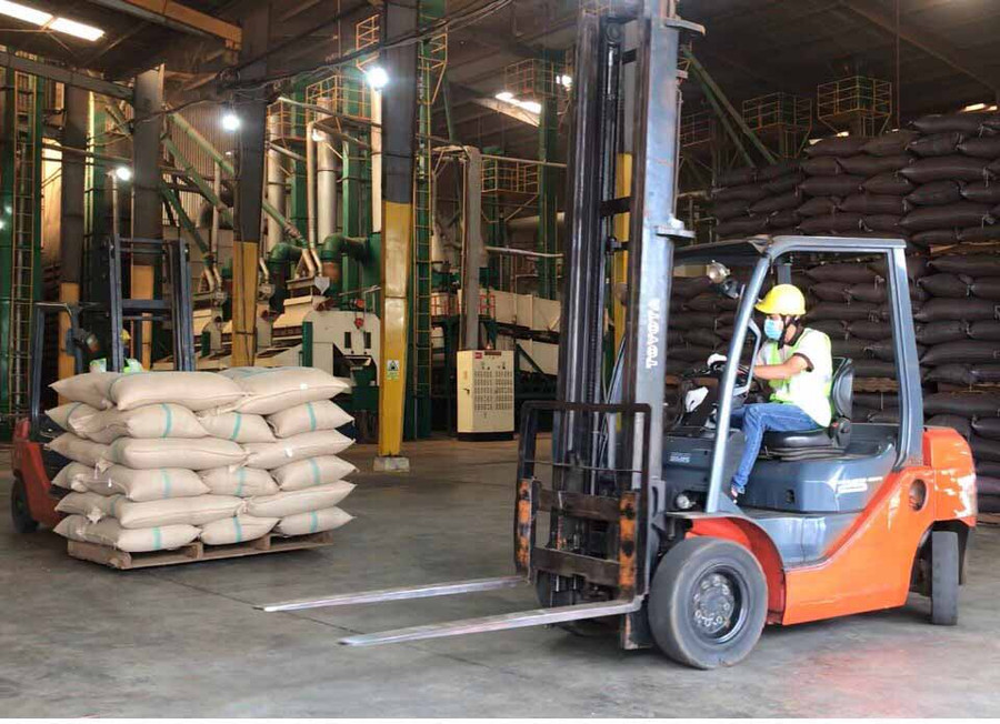 Nhà máy chế biến cà phê rang xay Công ty Vĩnh Hiệp