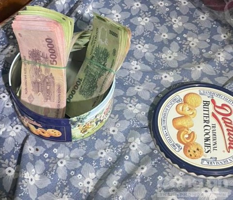 Tang vật vụ án Công an tạm giữ để phục vụ đều tra vụ án