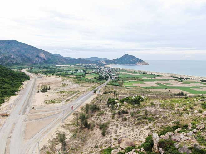 Khu vực triển khai Khu du lịch khách sạn nghỉ dưỡng Vĩnh Hội - ẢNH: HOÀNG TRỌNG Khu vực triển khai Khu du lịch khách sạn nghỉ dưỡng Vĩnh Hội - ẢNH: HOÀNG TRỌNG