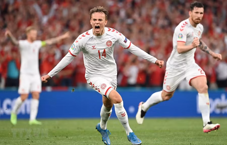 Đan Mạch lách khe cửa hẹp vào vòng 1/8 EURO 2020. (Ảnh: AFP/TTXVN)